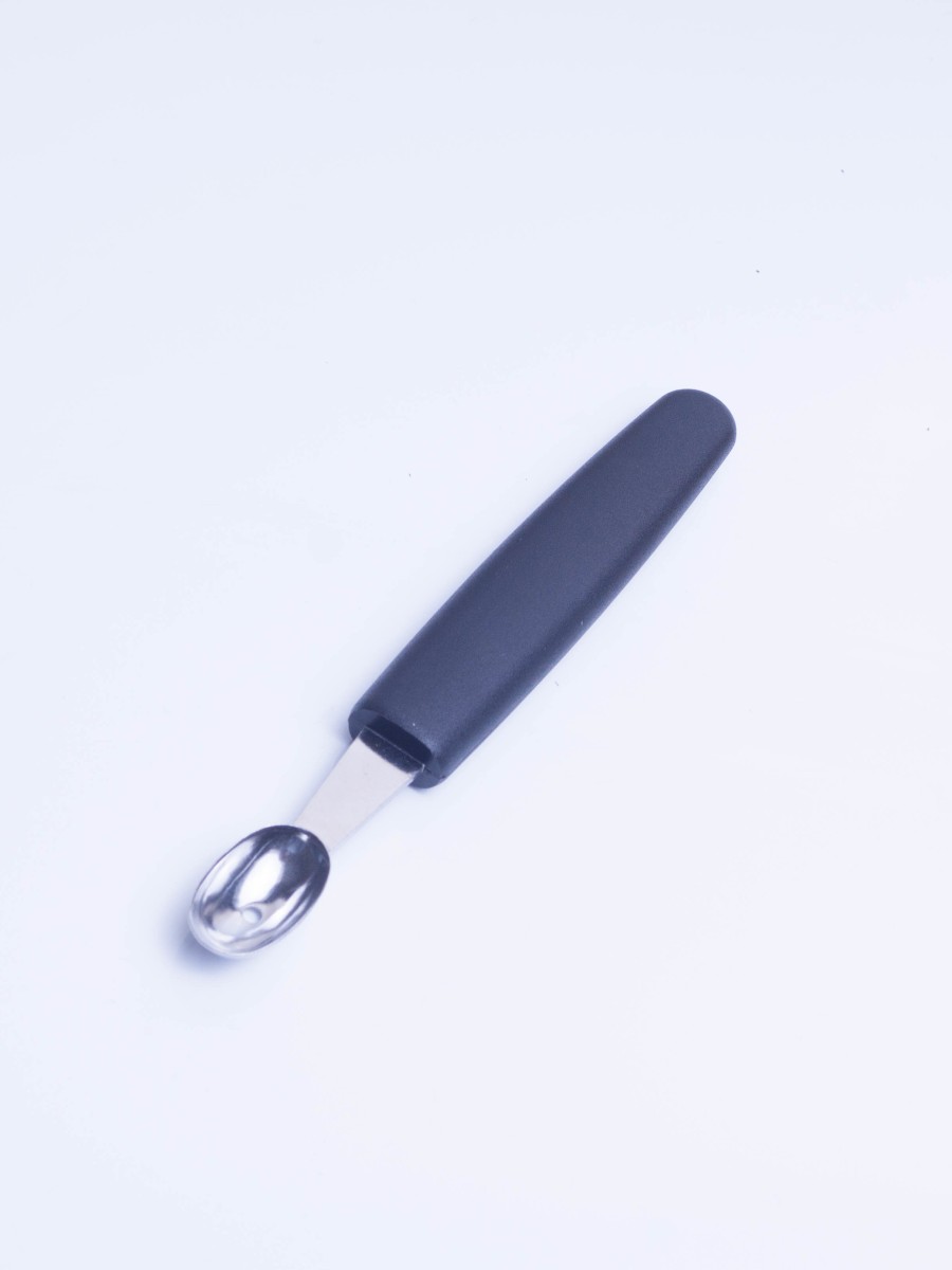 9100G03 - Oval scoop kitchen knife, 17 x 28 mm